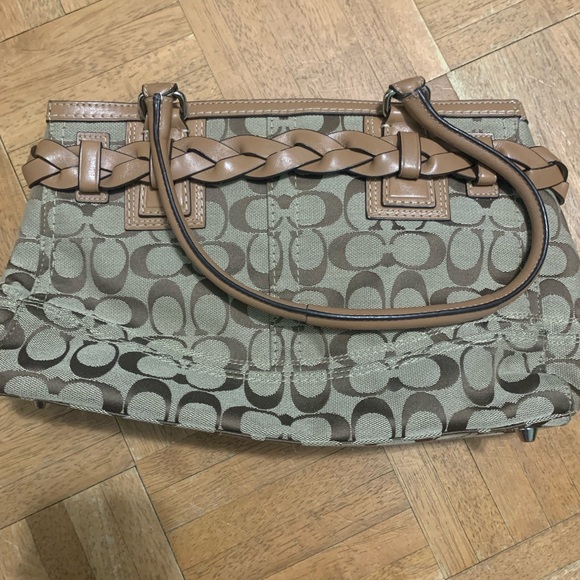 Coach Hampton Signature Carry Purse - Picture 7 of 7